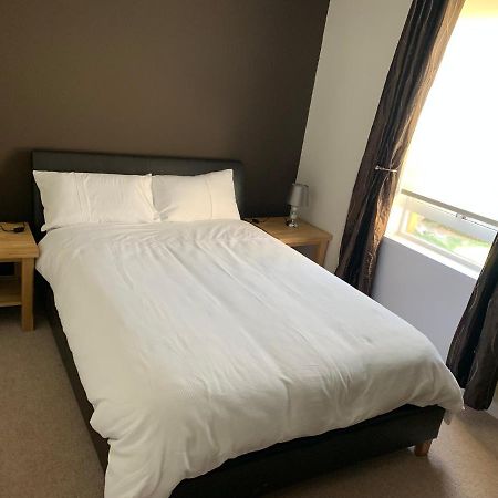 1 Bedroom Central Flat With Parking Space 爱丁堡 外观 照片