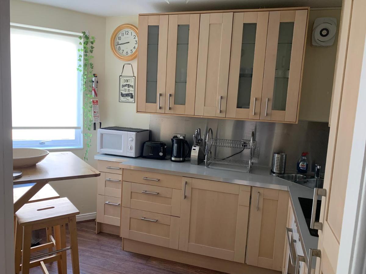 1 Bedroom Central Flat With Parking Space 爱丁堡 外观 照片
