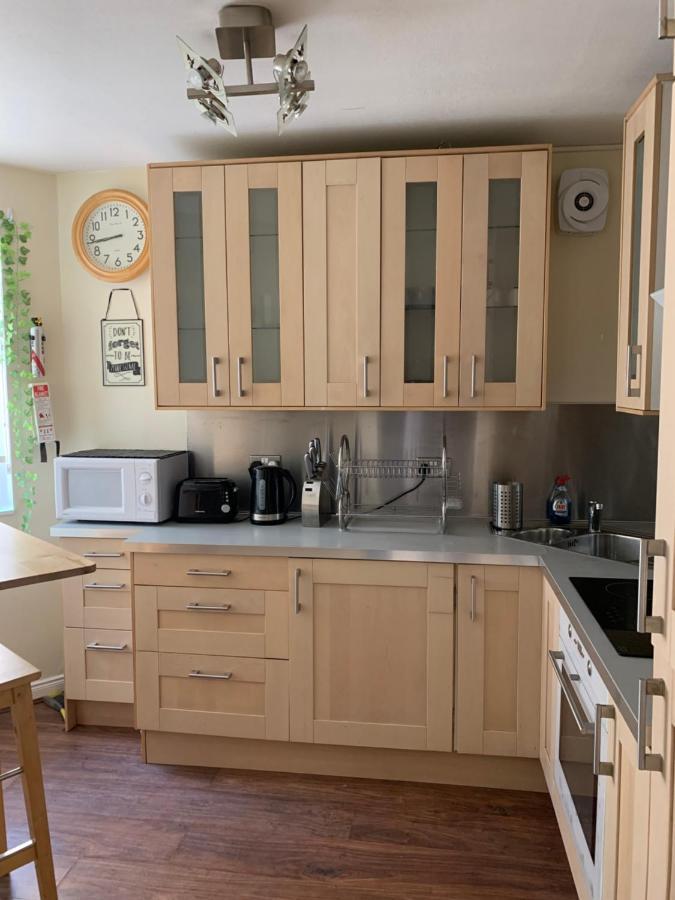 1 Bedroom Central Flat With Parking Space 爱丁堡 外观 照片